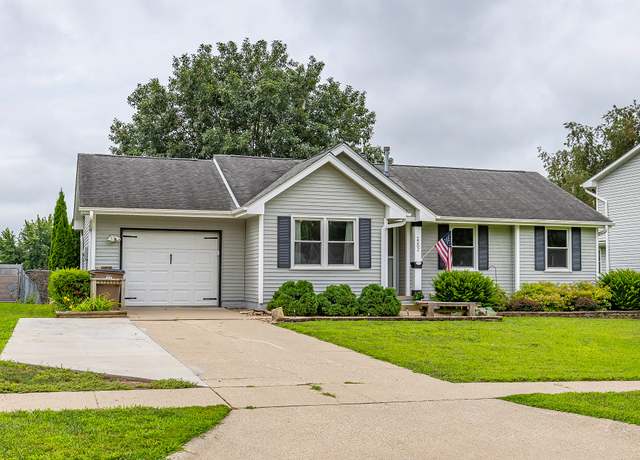 Property at 2202 Swan Dr, Norwalk, IA 50211