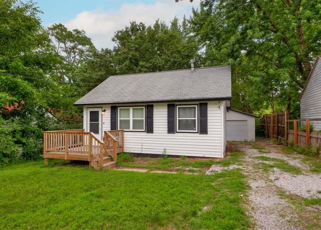 Property at 3416 Garfield Ave, Des Moines, IA 50317, 2 beds, 1 bath