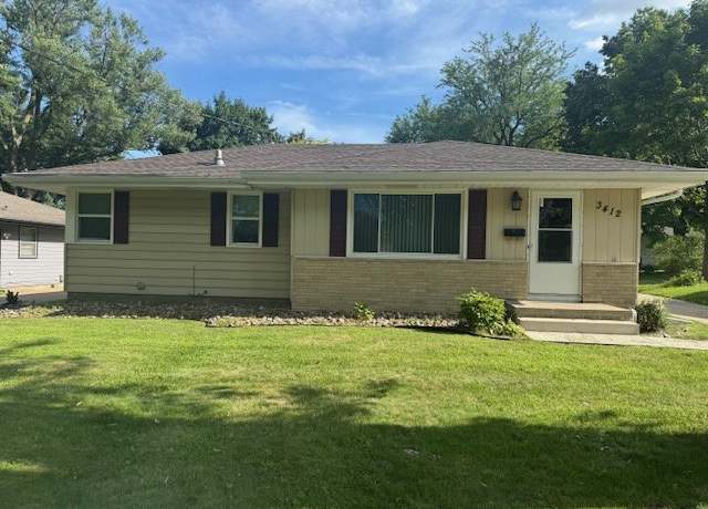 Property at 3412 Crestmoor Pl, Des Moines, IA 50310, 3 beds, 2 baths
