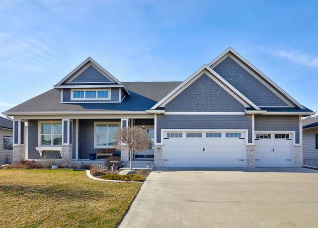 Property at 950 NE Badger Ln, Waukee, IA 50263, 4 beds, 2.5 baths