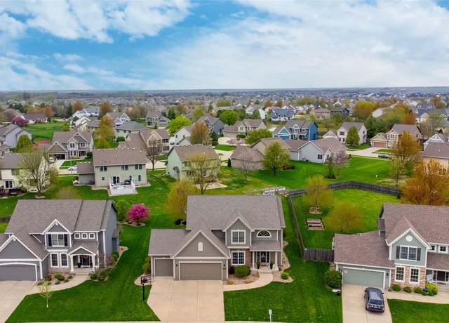 Property at 4208 SW Camden Ridge Dr, Ankeny, IA 50023, 5 beds, 3.5 baths