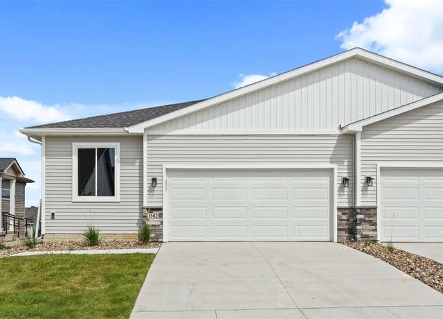 Property at 1582 Foxtail Dr SE, Altoona, IA 50009, 3 beds, 3 baths