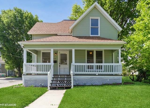 Property at 930 Forest Ave, Des Moines, IA 50314, 4 beds, 2 baths