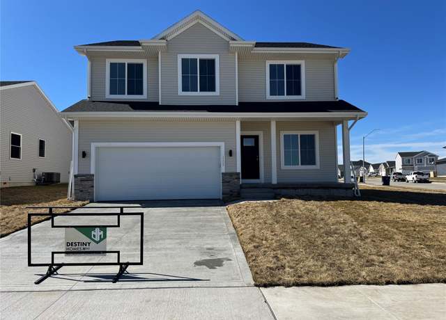 Property at 1153 Foxglove Rd, Pella, IA 50219, 4 beds, 2.5 baths
