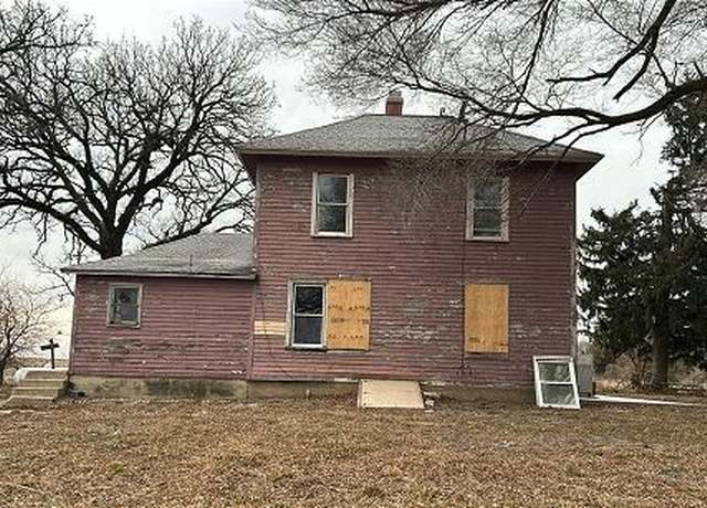 Property at 15364 105th St, Alden, IA 50006, 5 beds, 1 bath