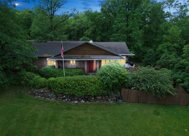 Property at 2190 153rd Ave, Carlisle, IA 50047, 3 beds, 3.5 baths