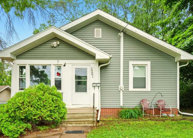 Property at 3261 Easton Blvd, Des Moines, IA 50317, 3 beds, 1 bath