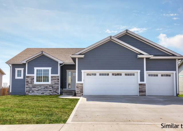 Property at 5640 163rd St, Urbandale, IA 50323, 5 beds, 3 baths