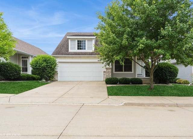Property at 8318 Boulder Dr, West Des Moines, IA 50266, 3 beds, 3 baths