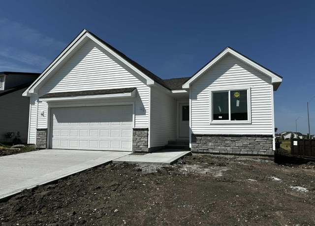 Property at 724 NE Meadow Landing Dr, Ankeny, IA 50021, 3 beds, 3 baths
