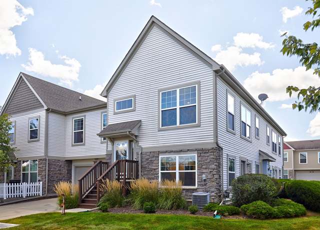 Property at 210 80th St #104, West Des Moines, IA 50266, 2 beds, 2.5 baths