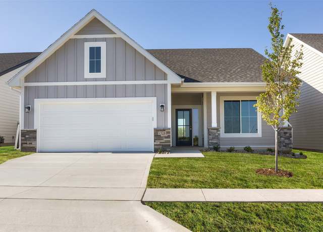 Property at 1528 Garland Ave, Norwalk, IA 50021, 3 beds, 3 baths
