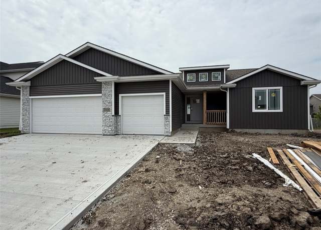 Property at 1606 NW Benjamin Dr, Ankeny, IA 50023, 3 beds, 2 baths