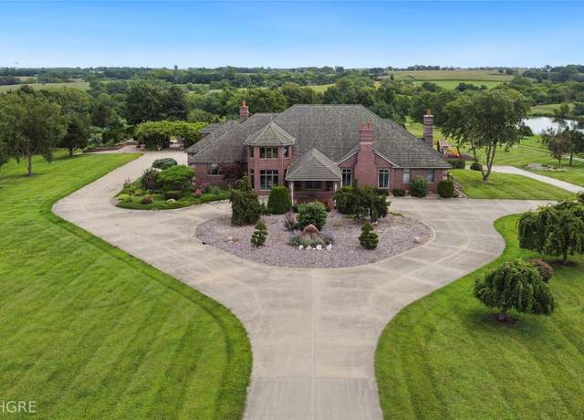 Property at 2608 N Jefferson Way, Indianola, IA 50125, 6 beds, 6 baths