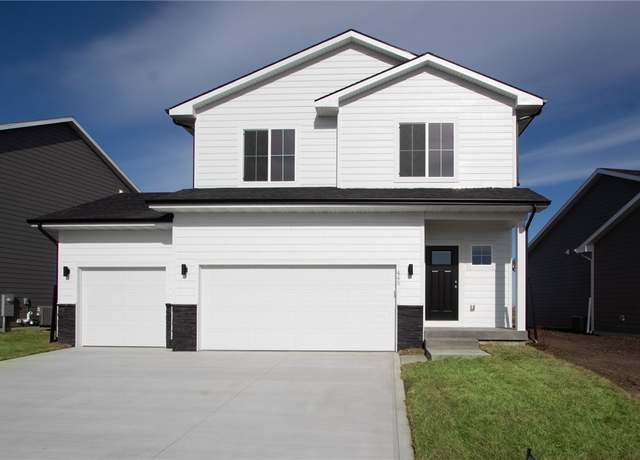 Property at 445 NW Compass Ave, Waukee, IA 50263, 5 beds, 3 baths