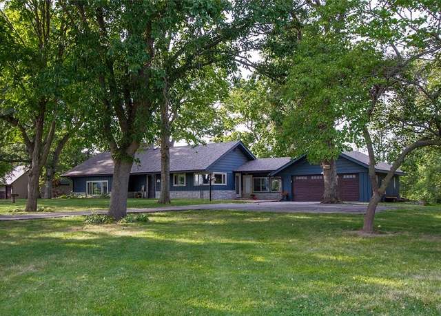 Property at 641 228th Pl, Pella, IA 50219, 2 beds, 1 bath
