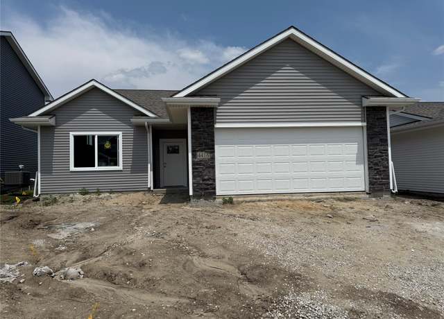 Property at 4416 NW 17th St, Ankeny, IA 50023, 4 beds, 3 baths