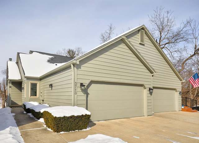 Property at 3713 Oak Creek Pl, West Des Moines, IA 50265, 2 beds, 2 baths