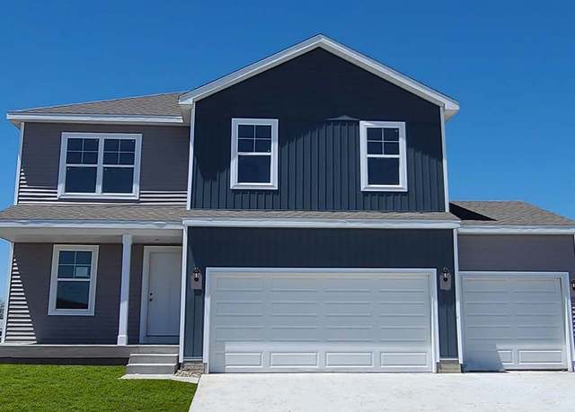 Property at 2834 NW 29th St, Ankeny, IA 50023, 4 beds, 2.5 baths