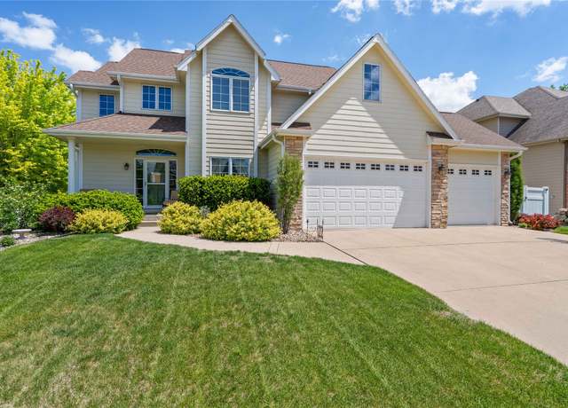 Property at 2639 NW 160th St, Clive, IA 50325, 5 beds, 3.5 baths