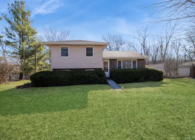 Property at 7755 118th Ln, Indianola, IA 50125, 3 beds, 2 baths