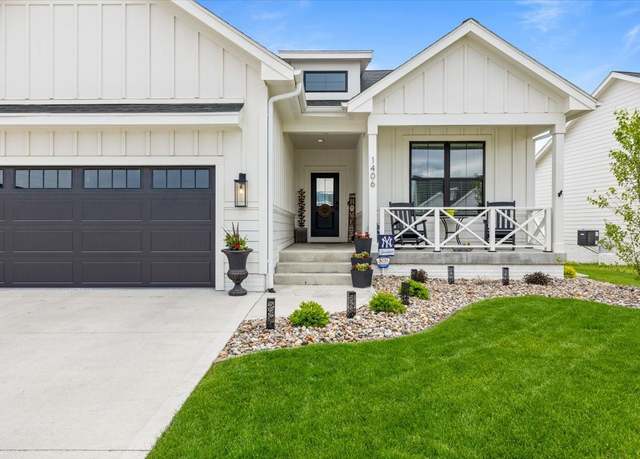 Property at 1406 NW 32nd St, Ankeny, IA 50023, 4 beds, 3 baths