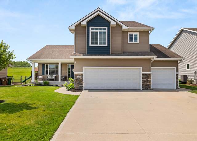 Property at 1444 Marina Cove Dr, Polk City, IA 50226, 5 beds, 3.5 baths
