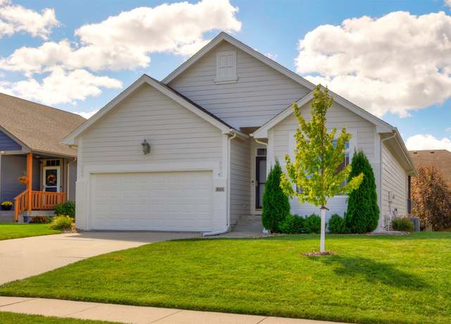 Property at 821 NW 21st Ct, Ankeny, IA 50023, 3 beds, 3 baths