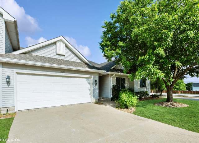 Property at 10120 Meredith Dr #2, Urbandale, IA 50322, 2 beds, 2 baths
