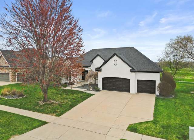 Property at 3011 NE Trilein Dr, Ankeny, IA 50021, 3 beds, 3 baths