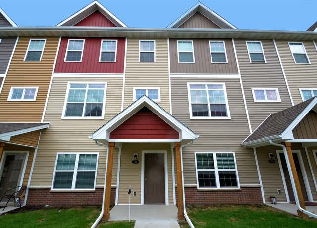Property at 9120 Greenspire Dr #112, West Des Moines, IA 50266, 3 beds, 2.5 baths
