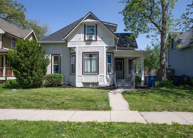 Property at 1143 27th St, Des Moines, IA 50311, 4 beds, 3 baths