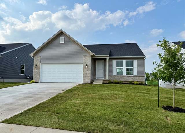 Property at 135 NW Rolling Cir, Waukee, IA 50263, 3 beds, 2 baths