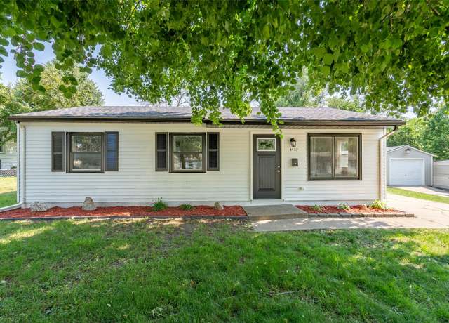 Property at 4127 E Seneca Ave, Des Moines, IA 50317, 3 beds, 1.5 baths
