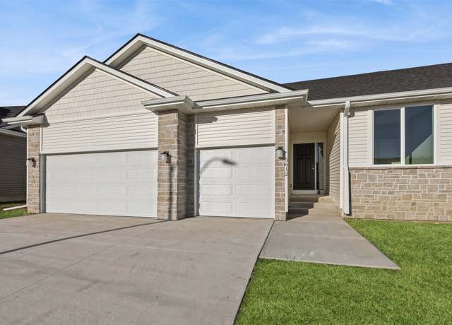 Property at 5612 NE Creek Ridge Dr, Ankeny, IA 50021, 3 beds, 3 baths
