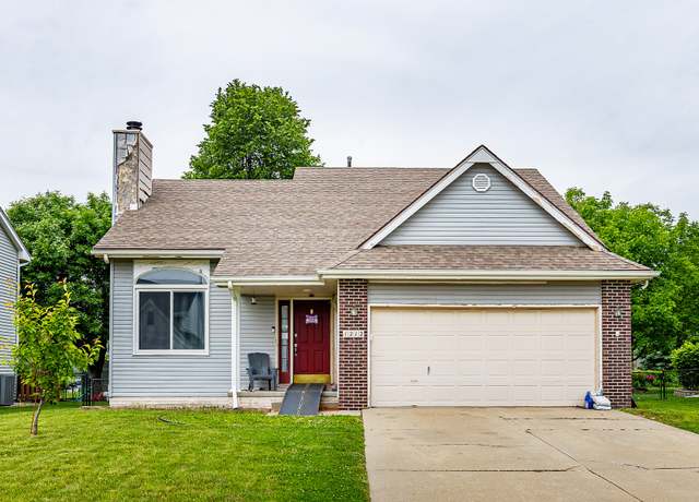 Property at 1212 8th Ave SE, Altoona, IA 50009, 4 beds, 2.5 baths
