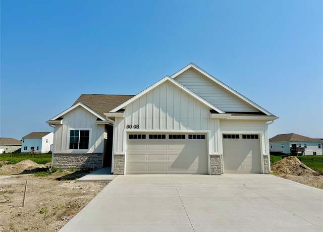 Property at 3008 NW Beechwood Ct, Ankeny, IA 50023, 4 beds, 3 baths