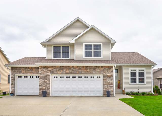 Property at 1501 NW Calista St, Grimes, IA 50111, 4 beds, 3 baths