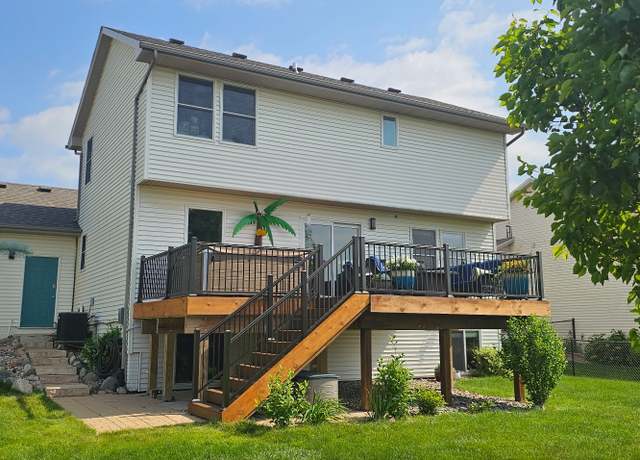 Property at 2110 SE Leeann Dr, Waukee, IA 50263, 4 beds, 3.5 baths