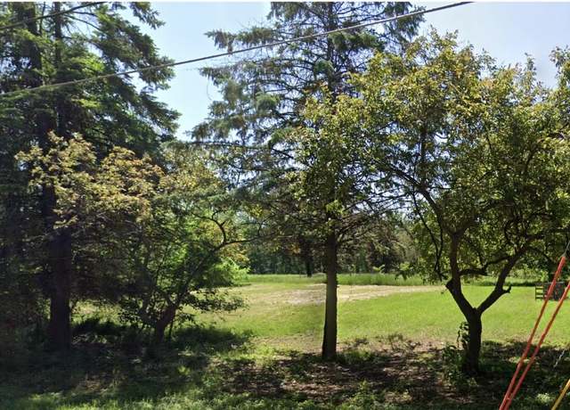 Property at 1902 E 40th St, Des Moines, IA 50317
