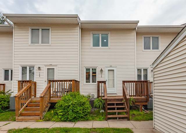 Property at 138 Holiday Cir #22, West Des Moines, IA 50265, 2 beds, 1 bath