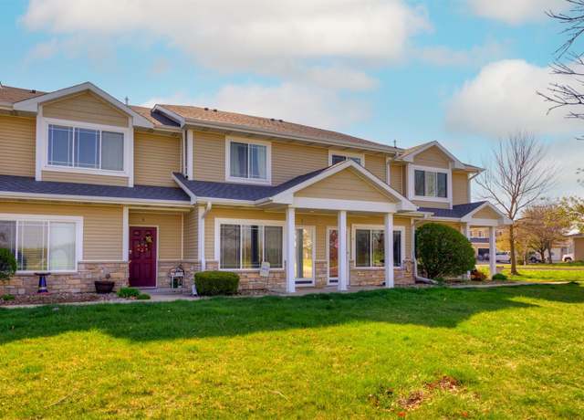 Property at 2200 Hart Ave #3, Des Moines, IA 50320, 2 beds, 2.5 baths
