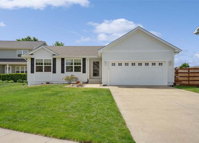 Property at 9372 Fairview Dr, West Des Moines, IA 50266, 4 beds, 3 baths