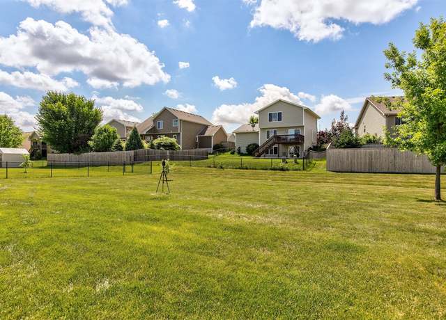 Property at 590 SE Ashton Ct, Waukee, IA 50263, 3 beds, 2.5 baths