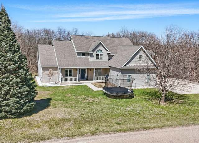 Property at 6910 Panorama Dr, Panora, IA 50216, 6 beds, 4.5 baths
