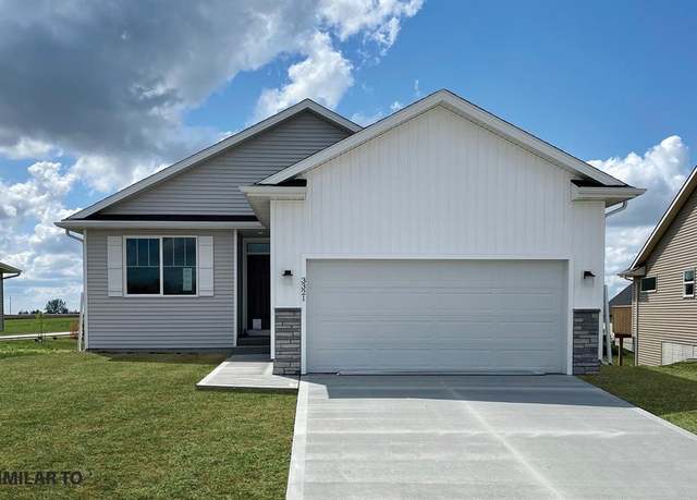 Property at 2005 Waller Ave, Norwalk, IA 50211, 3 beds, 2 baths