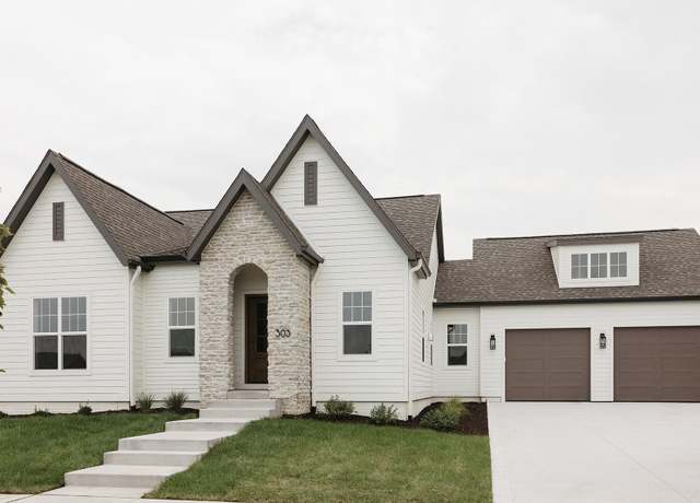 Property at 303 SW 17th St, Ankeny, IA 50023, 4 beds, 3 baths