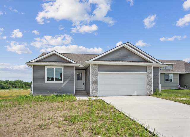 Property at 25091 Bluebird Cir, Adel, IA 50003, 3 beds, 2 baths