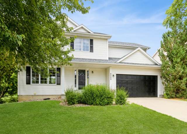 Property at 5055 Cherrywood Dr, West Des Moines, IA 50265, 4 beds, 3 baths