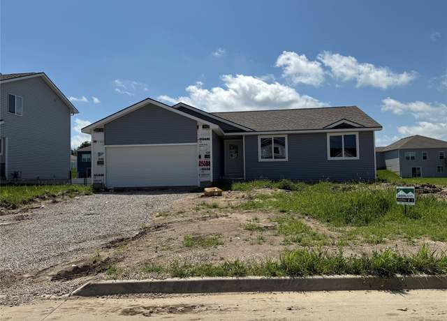 Property at 25088 Bluebird Cir, Adel, IA 50003, 3 beds, 2 baths